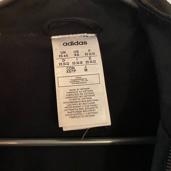 Adidas Windbreaker - Picture 5 of 5